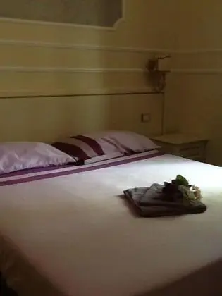 Üç Kişilik Oda