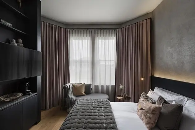 Luxury Suites