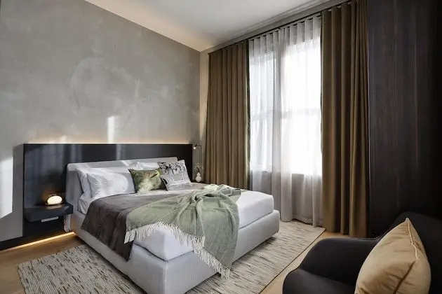 Superior Suites