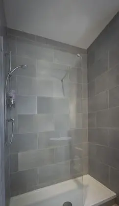 Tek Büyük Yataklı Oda, Banyolu/Duşlu