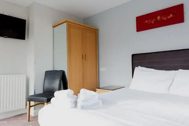 Tek Büyük Yataklı Oda, Banyolu/Duşlu