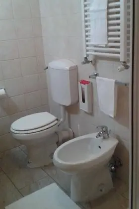 Üç Kişilik Oda