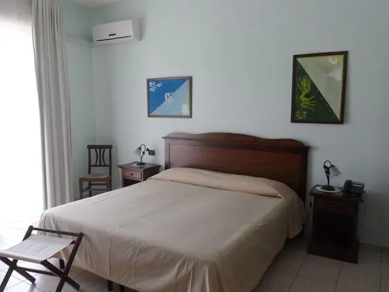 Standard Tek Büyük veya İki Ayrı Yataklı Oda