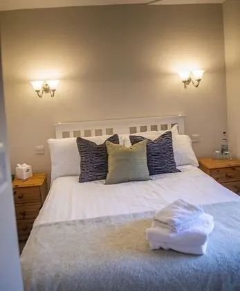 Tek Büyük Yataklı Oda, Banyolu/Duşlu (Front Room)