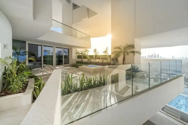 Master Suite (Jacuzzi)