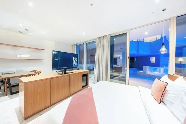 Master Suite with Private Pool