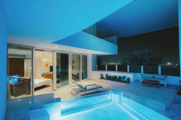Master Suite with Private Pool