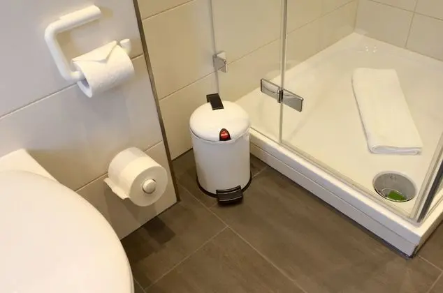 Tek Büyük Yataklı Oda, 1 Çift Kişilik Yatak