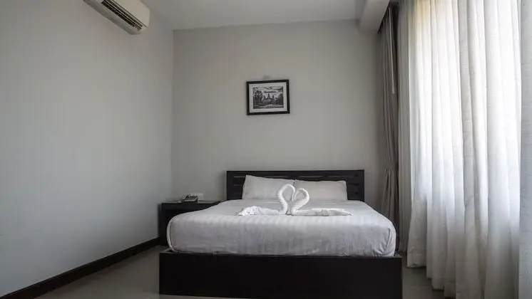 Deluxe Tek Büyük Yataklı Oda
