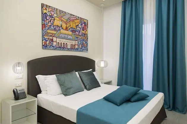 Comfort Tek Büyük Yataklı Oda