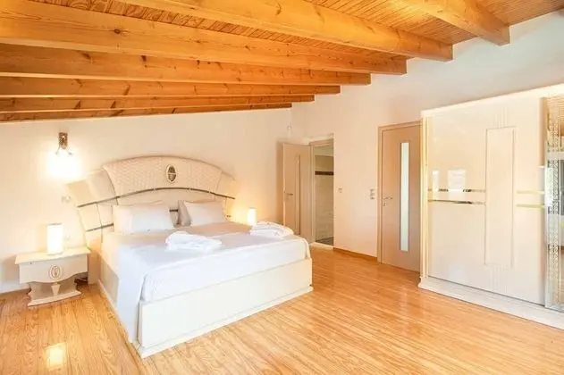 Luxury Villa