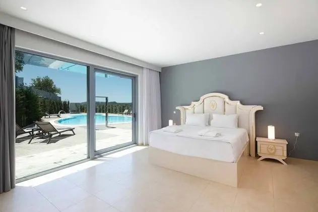 Luxury Villa
