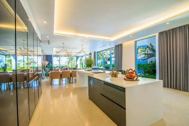 Luxury Villa, 6 Yatak Odası, Plaj Manzaralı, Denize Bakan