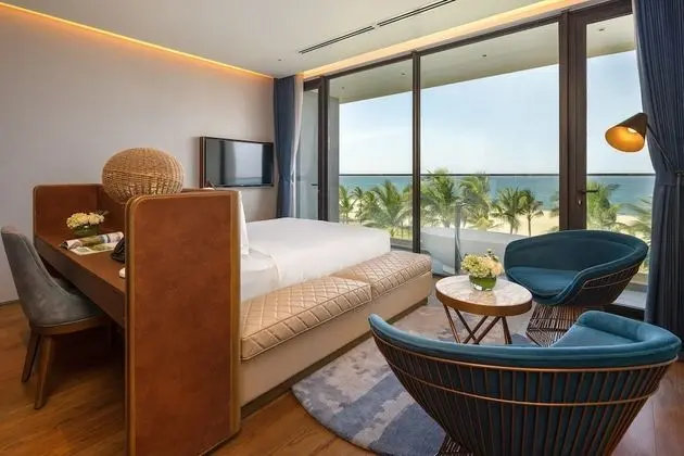 Luxury Villa, 6 Yatak Odası, Plaj Manzaralı, Denize Sıfır