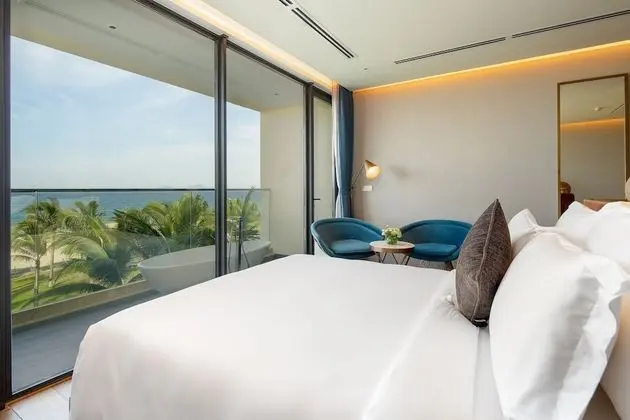 Luxury Villa, 6 Yatak Odası, Plaj Manzaralı, Denize Sıfır