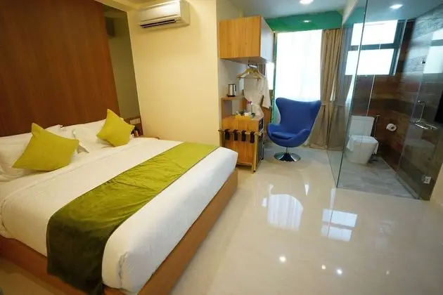 Deluxe Splendour King