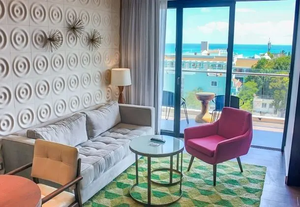 Süit, 2 Yatak Odası, Sıcak Su Küveti, Kısmi Deniz Manzarası (2 Queen Beds & 1 King Bed)