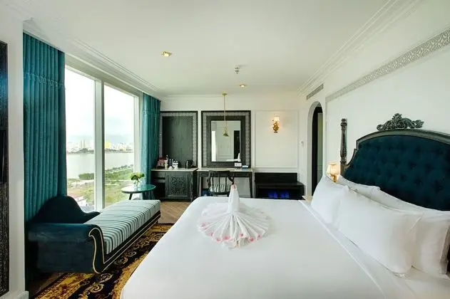 Deluxe Tek Büyük Yataklı Oda, Balkon