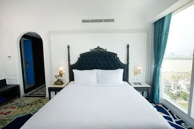 Deluxe Tek Büyük Yataklı Oda, Balkon