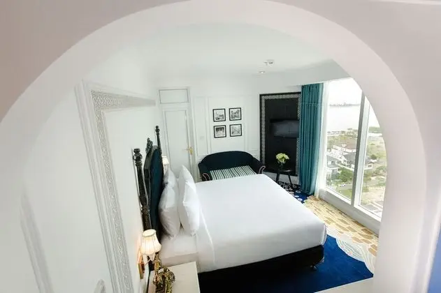 Superior Tek Büyük Yataklı Oda, Balkon, Nehir Manzaralı