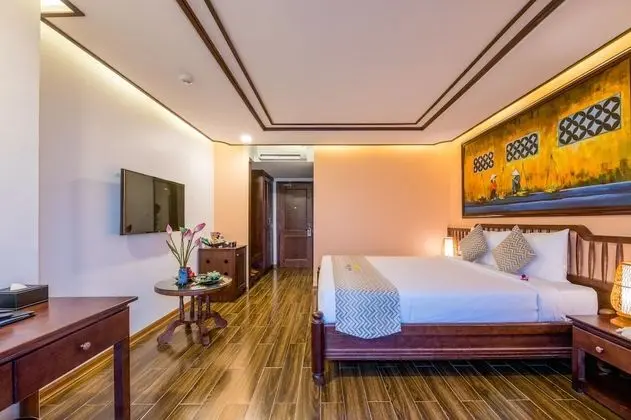 Deluxe Tek Büyük Yataklı Oda, Kısmi Deniz Manzarası