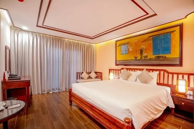 Deluxe Tek Büyük Yataklı Oda, Nehir Manzaralı (Village View)