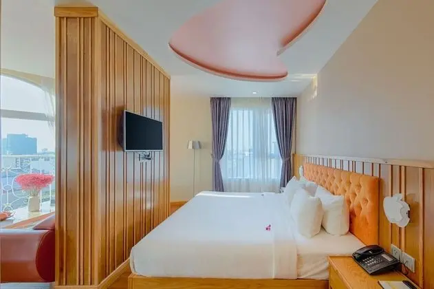 Deluxe Tek Büyük Yataklı Oda, Şehir Manzaralı