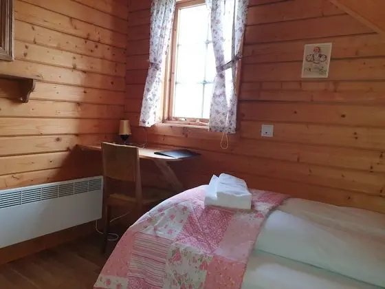 Economy Tek Büyük veya İki Ayrı Yataklı Oda