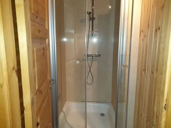 Economy Tek Büyük veya İki Ayrı Yataklı Oda