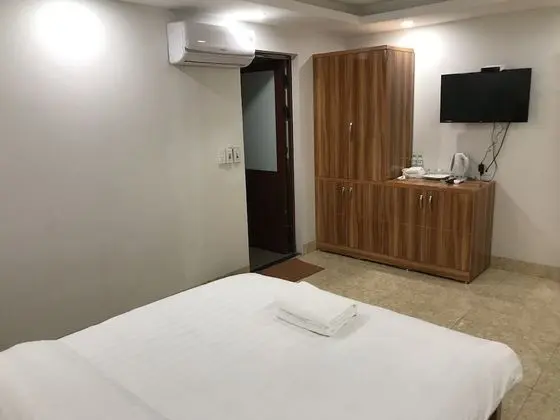 Standard Tek Büyük Yataklı Oda
