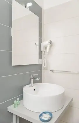 Economy Tek Büyük veya İki Ayrı Yataklı Oda