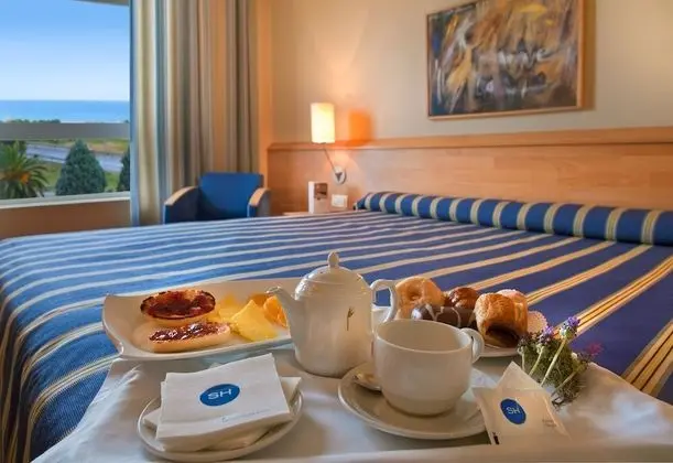 Standard Tek Büyük veya İki Ayrı Yataklı Oda (2 adults + 1 child)