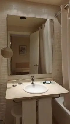 Standard Tek Büyük veya İki Ayrı Yataklı Oda (2 adults + 1 child)