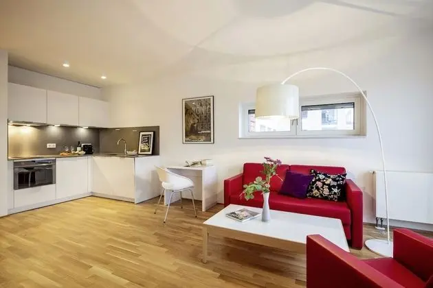Comfort-Studio, Flussblick (Single, 140 cm breites Bett)