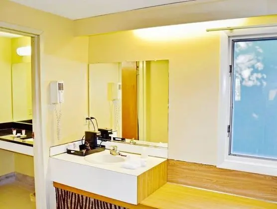 Deluxe Room With Two Double Beds Smoking