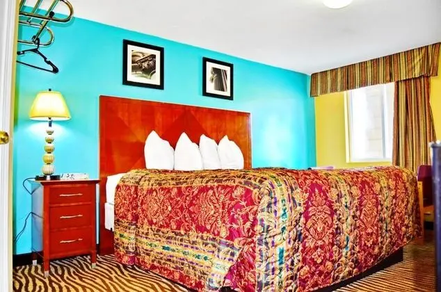 Deluxe Suite with Jacuzzi Non-Smoking