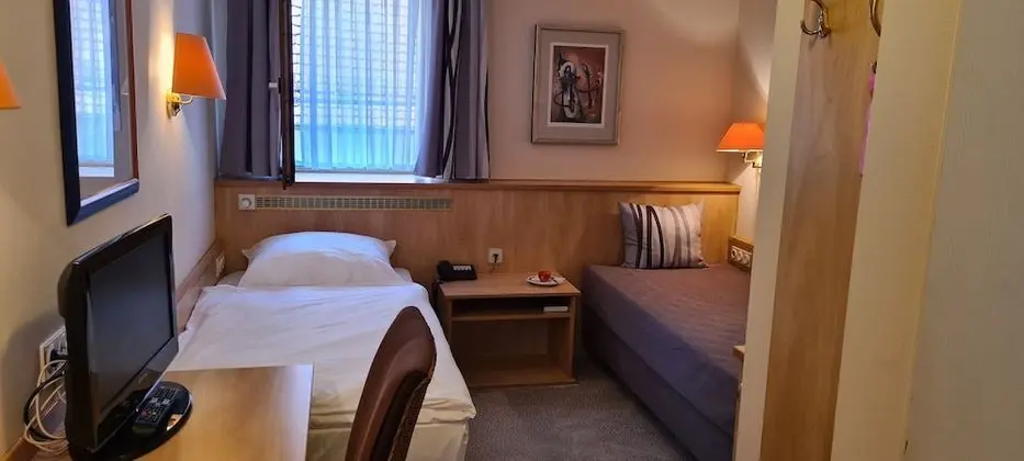 Comfort Tek Kişilik Oda