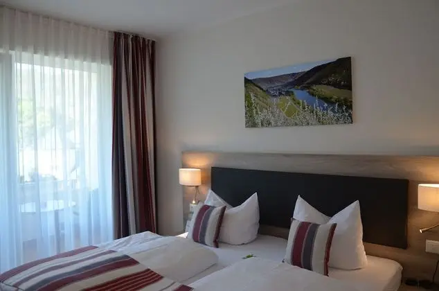 Tek Büyük Yataklı Oda, Balkon (Castle View)