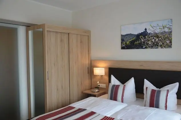 Tek Büyük Yataklı Oda, Balkon (small)