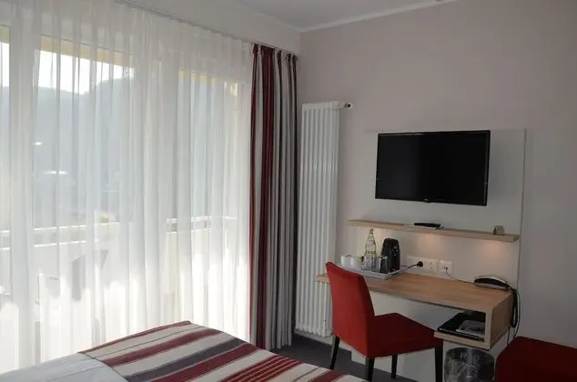 Tek Büyük Yataklı Oda, Balkon (small)