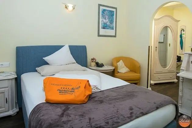 Tek Kişilik Oda, Bahçe Manzaralı