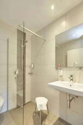 Tek Kişilik Oda (Dorfschule)