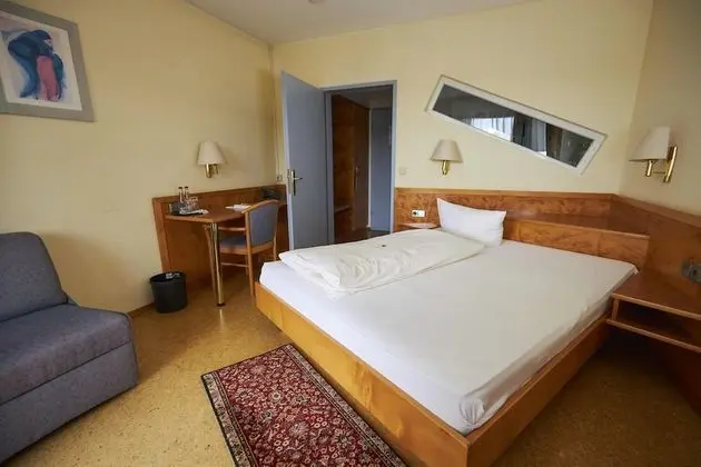 Comfort Tek Büyük Yataklı Oda