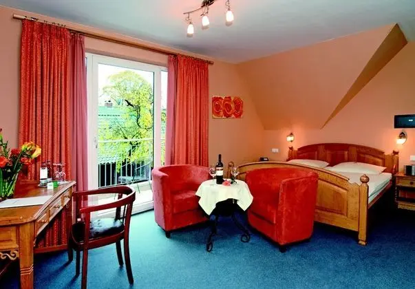 Business Tek Büyük Yataklı Oda