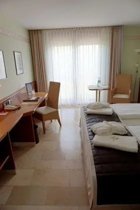 Comfort Tek Büyük Yataklı Oda, Balkon (17qm)