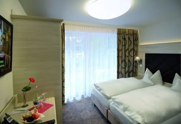 Comfort Tek Büyük Yataklı Oda, 1 Çift Kişilik Yatak, Nehir Manzaralı