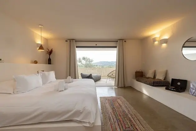 Comfort Tek Büyük Yataklı Oda, Teras, Bahçe Manzaralı