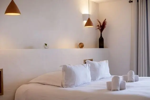 Comfort Tek Büyük Yataklı Oda, Teras, Bahçe Manzaralı