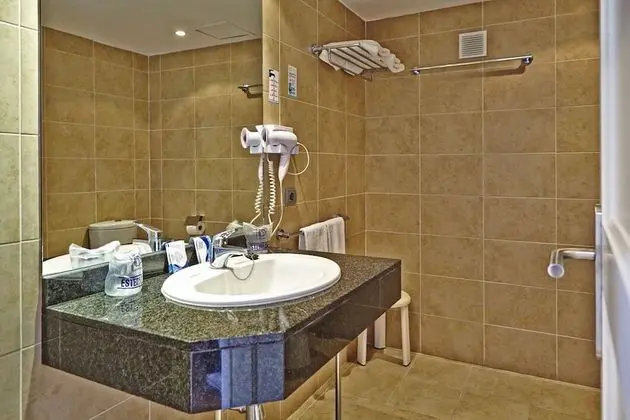 Classic Tek Büyük veya İki Ayrı Yataklı Oda, Balkon