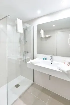 Classic Tek Büyük veya İki Ayrı Yataklı Oda, Balkon